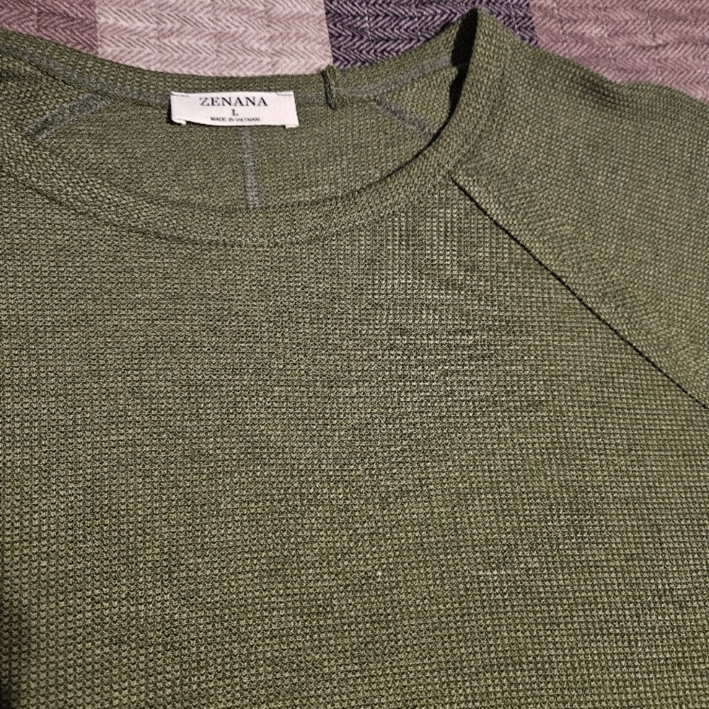 Zenana Outfitters Green Crew Neck Raglan short Sleeve waffle